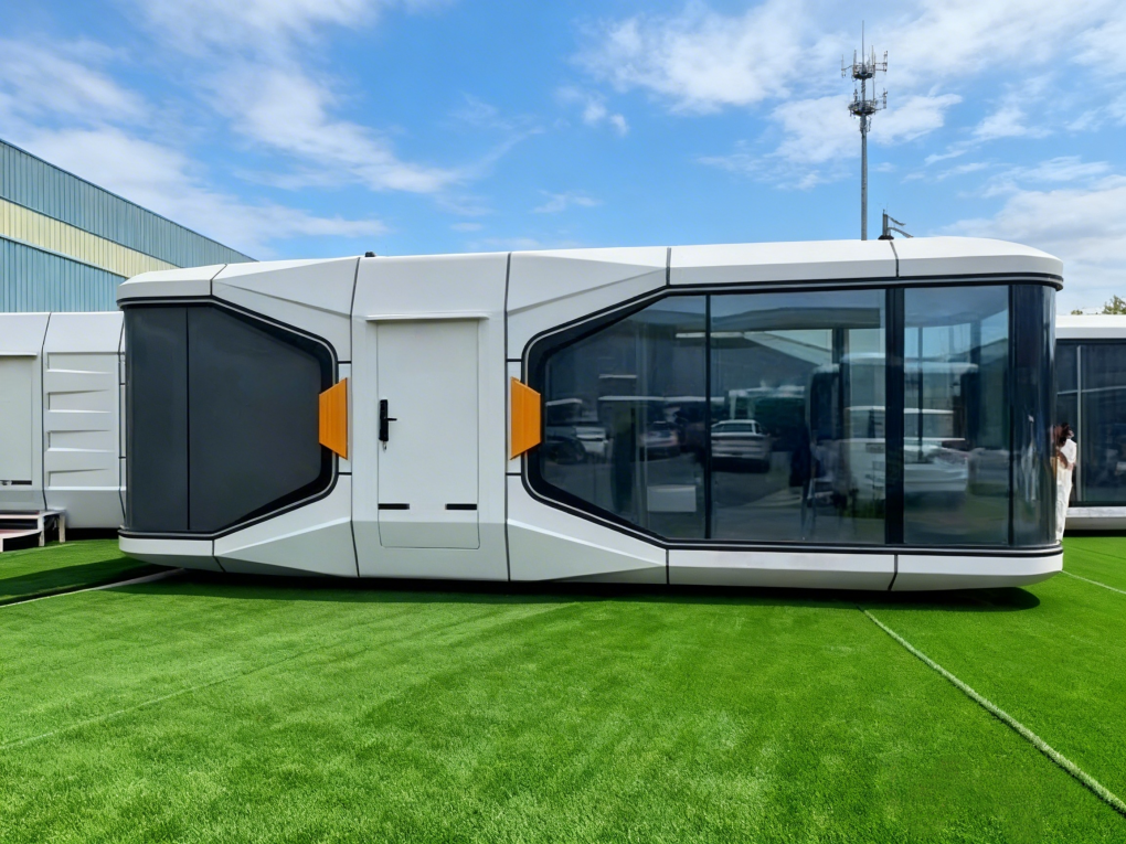 X3 Space Capsule Mobile House for Homestay and Resort